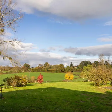 Oda ve Kahvaltı D'hotes Chez Artiste Verrier, - Perche La Perrière